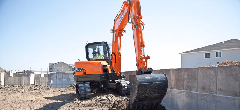 2025 Develon DX85R-3 - Image 1