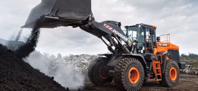 2025 Develon DL320-7 1